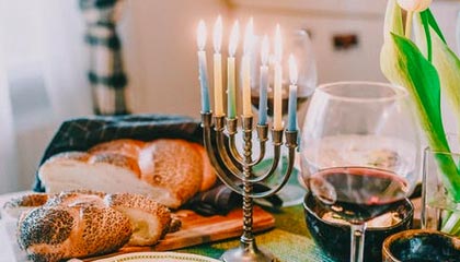 GGBET官方网站-句号杨戬一技能回头被追击集火，狼队一波团战一换三